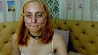 Holly-Pollyy nude on live sex chat