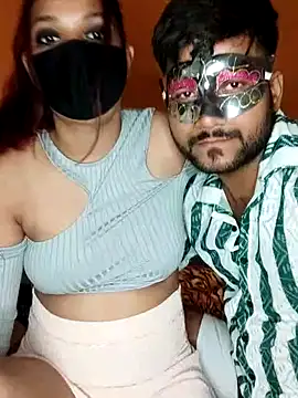 HOPE_COUPLE naked strip on webcam for live sex chat