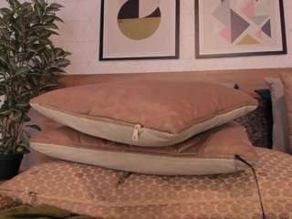 Juana Reed nude on live sex chat