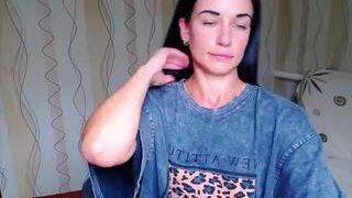 KathrynPeach nude on live sex chat