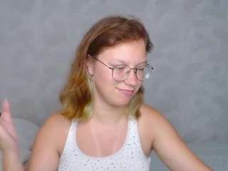 Kittycat-shy nude on live sex chat