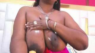 KylieWilliamms nude on live sex chat