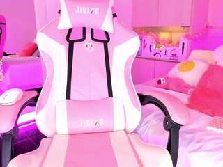 MeganRossee nude on live sex chat