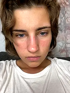 PetraHornyX naked strip on webcam for live sex chat