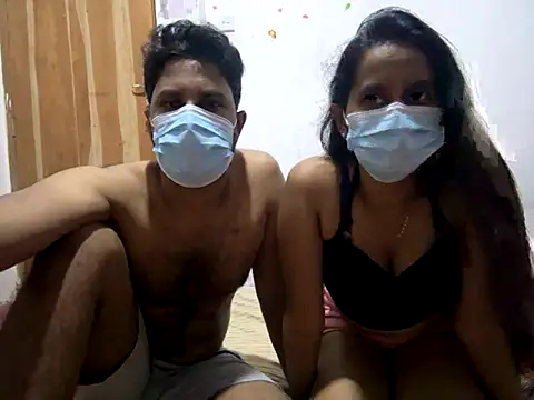 seaxybeasts naked strip on webcam for live sex chat