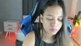Anahi05 nude on live sex chat
