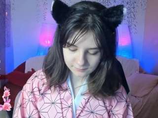BetCute nude on live sex chat