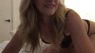 Blonde Ambition nude on live sex chat