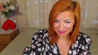 Daisy-Moore nude on live sex chat