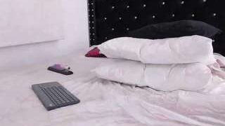Daniela-hots nude on live sex chat