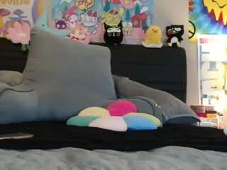 HoneyHide0ut444 nude on live sex chat
