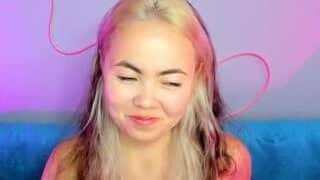 Jasmine-Jenner nude on live sex chat