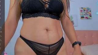 Julieta-real nude on live sex chat