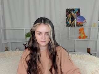 LikaShy nude on live sex chat