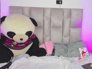 Luciilubbw nude on live sex chat