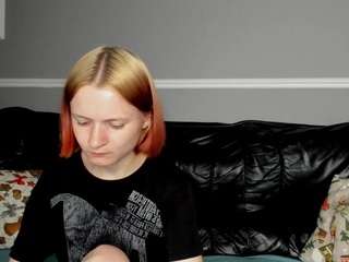 MaryGr nude on live sex chat