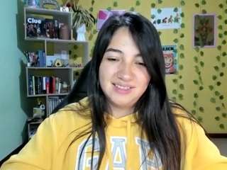 Miawallance nude on live sex chat