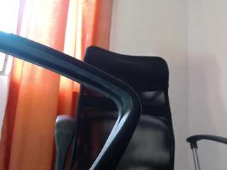 Agnes-cute nude on live sex chat