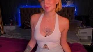 ArinaWins nude on live sex chat