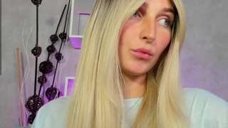 E11e nude on live sex chat