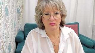 EvelynJoyful nude on live sex chat