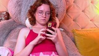 JulieMillers nude on live sex chat