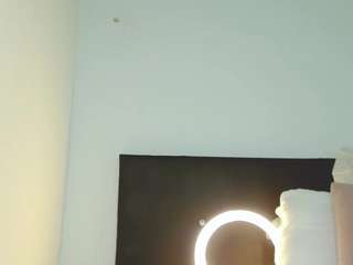 Kimmy-hot19 nude on live sex chat