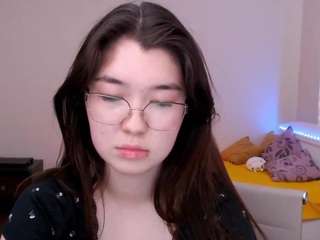 LimmiHoney nude on live sex chat