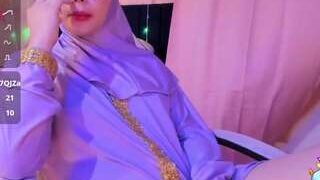 NadiaKarin nude on live sex chat