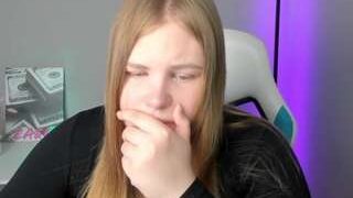 Niki nude on live sex chat