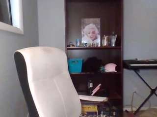 Theprettynay nude on live sex chat