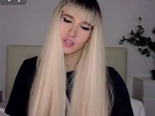 Helen-Spellman nude on live sex chat