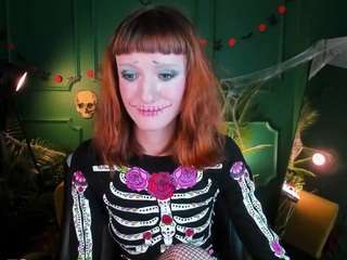 Hungry-kittyy nude on live sex chat