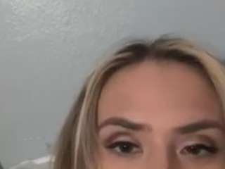 Kimberlysavagexo nude on live sex chat