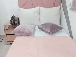 Miaa-leroy nude on live sex chat