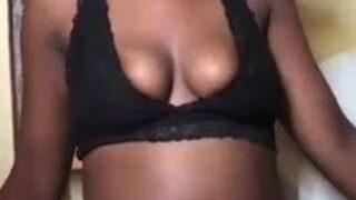 SantanaSaucy nude on live sex chat