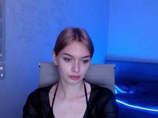 SuziLovee nude on live sex chat