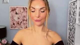 AulloraKiss nude on live sex chat