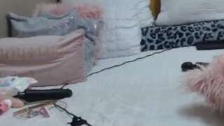 Bustygoddess32 nude on live sex chat