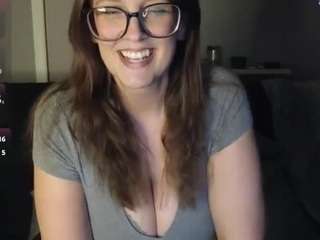 BustyHousewife nude on live sex chat