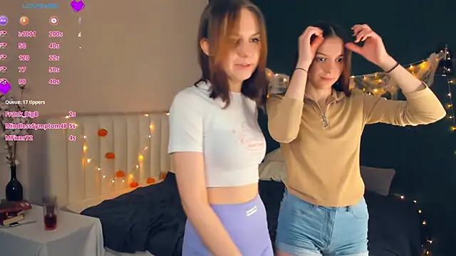 EdwinaDwinell naked strip on webcam for live sex chat