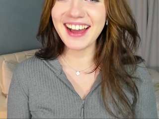 HanahCute nude on live sex chat
