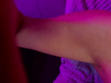 Olivia Owens nude before webcam – Live Sex Chat