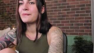 SerenaStrong nude on live sex chat
