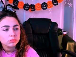 Vikky-ss nude on live sex chat