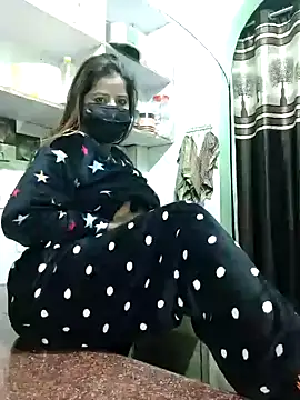 1r_sexy naked strip on webcam for live sex chat