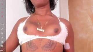 Beyonce-Roberts nude on live sex chat