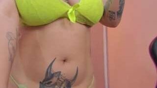 Emily nude on live sex chat