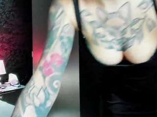 EvaToxicGirl nude on live sex chat