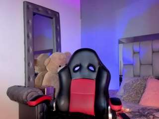GeorginaGray1 nude on live sex chat